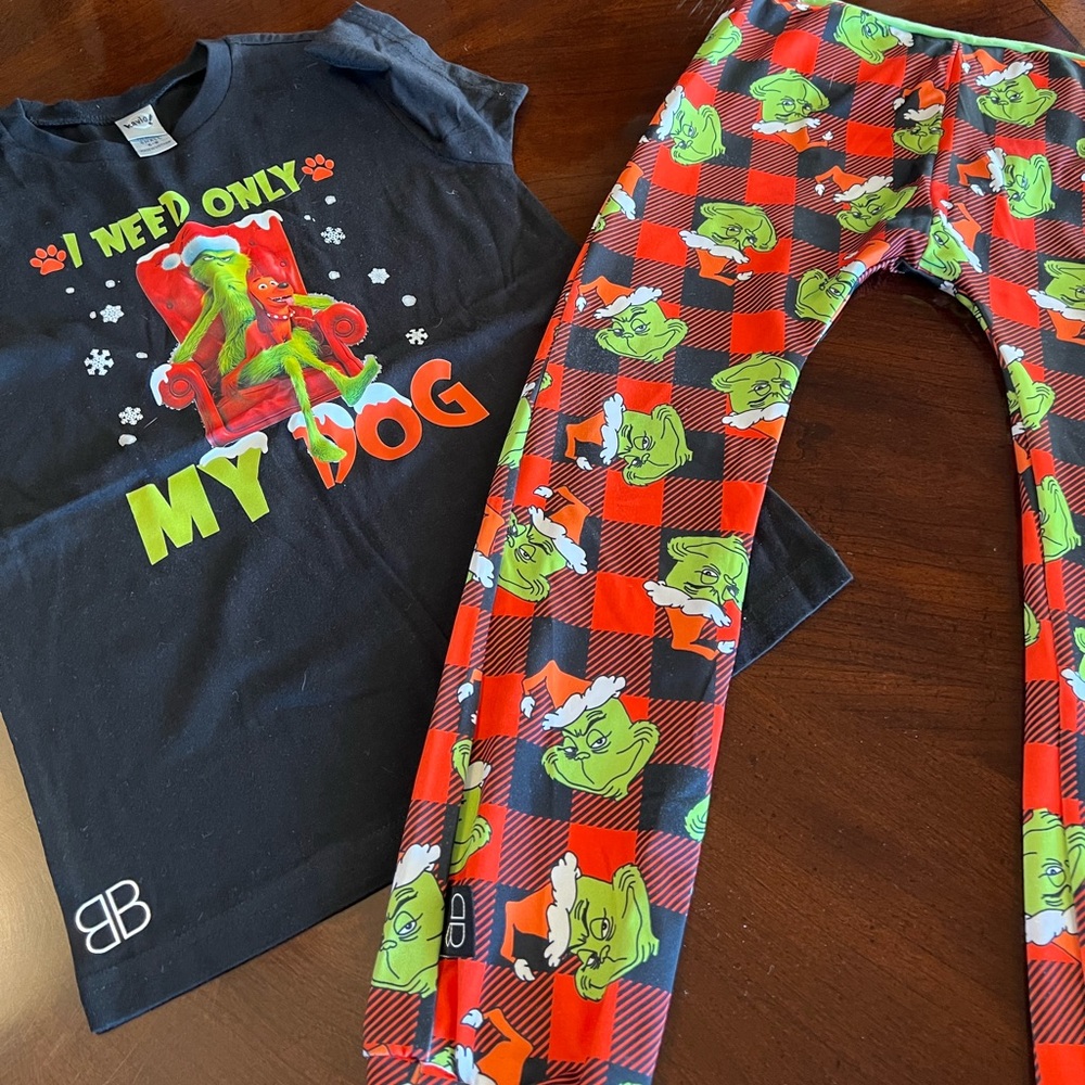 Christmas grinch two-piece outfit size 6–8
